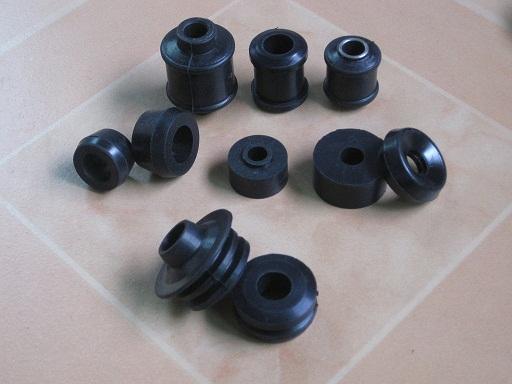 減震器制造痛點攻克，迪瓦橡膠隔離劑實現(xiàn)千次連續(xù)脫模